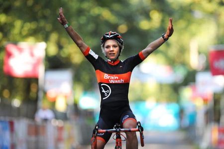 Sanne Van Paassen wins in Neerpelt