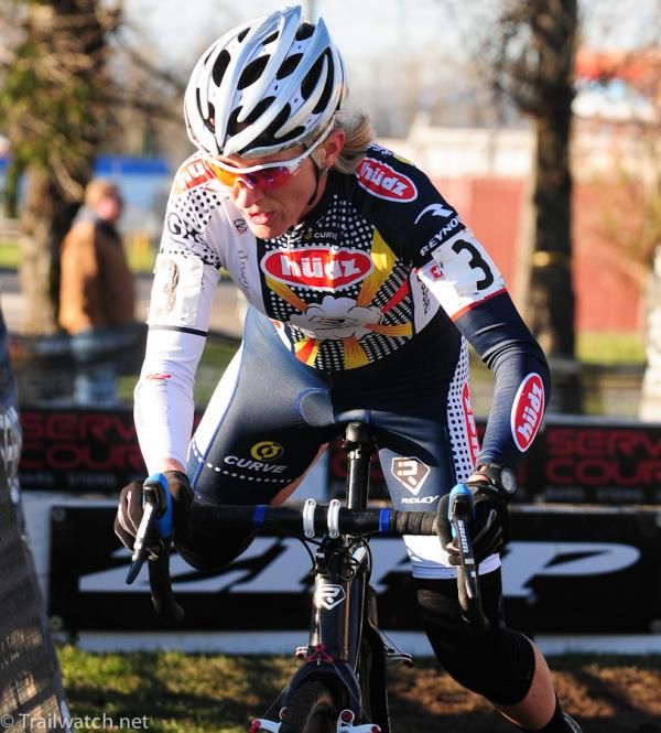 Sue Butler (Hudz-Subaru) remounting her machine.