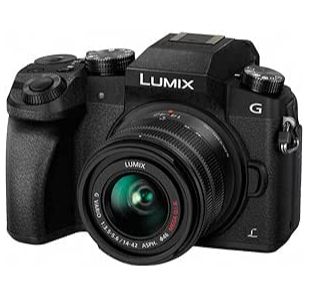 Panasonic Lumix G7 with 14-42mm lens