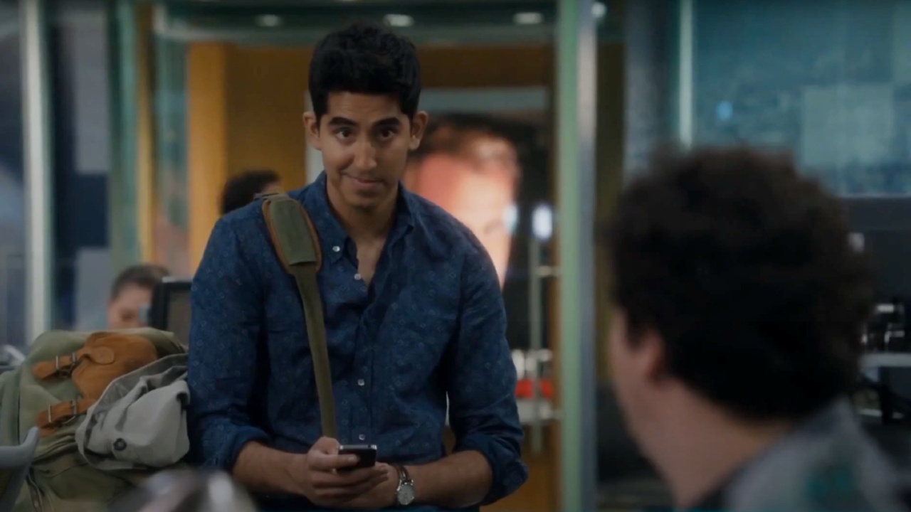 Dev Patel im Newsroom