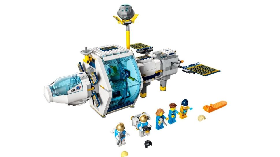 Best Lego space sets 2022 NASA Lego sets, spaceships, Marvel, and more