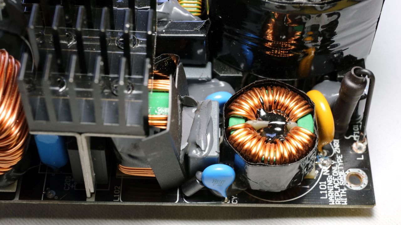 EVGA 1000 G6