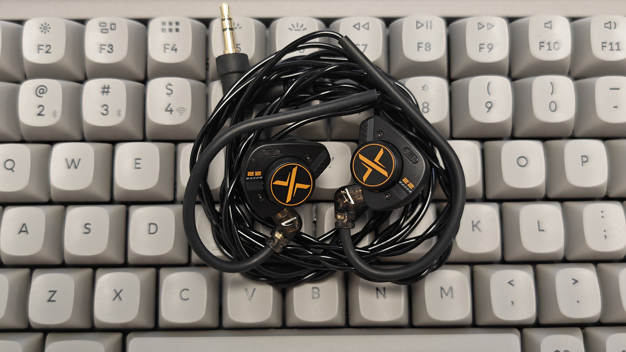 Teh Oopus OP 22 IEM.