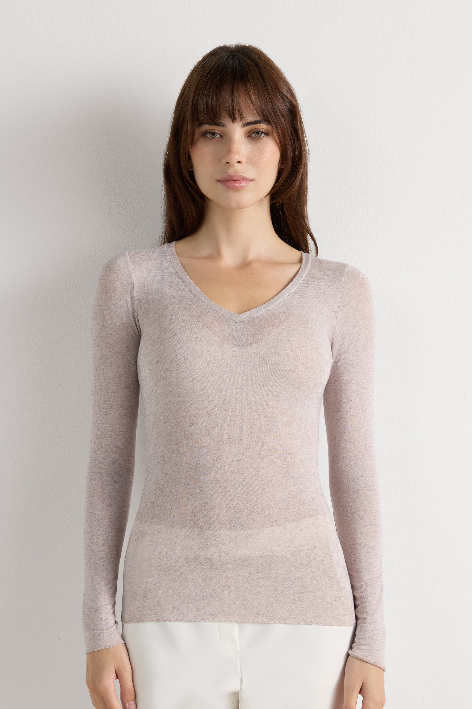 Ultralight Modal With Cashmere V-Neck Top