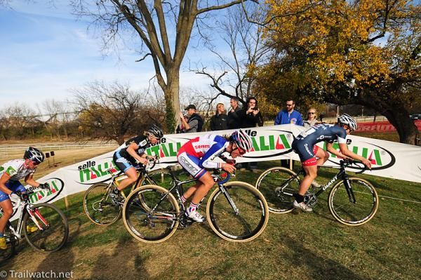 Katie Compton (Rabobank-Giant) took control of the race near the end of the first lap