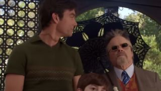 Jerry O'Connell as Herman next to Eddie Izzard as Grandpa in Mockingbird Lane