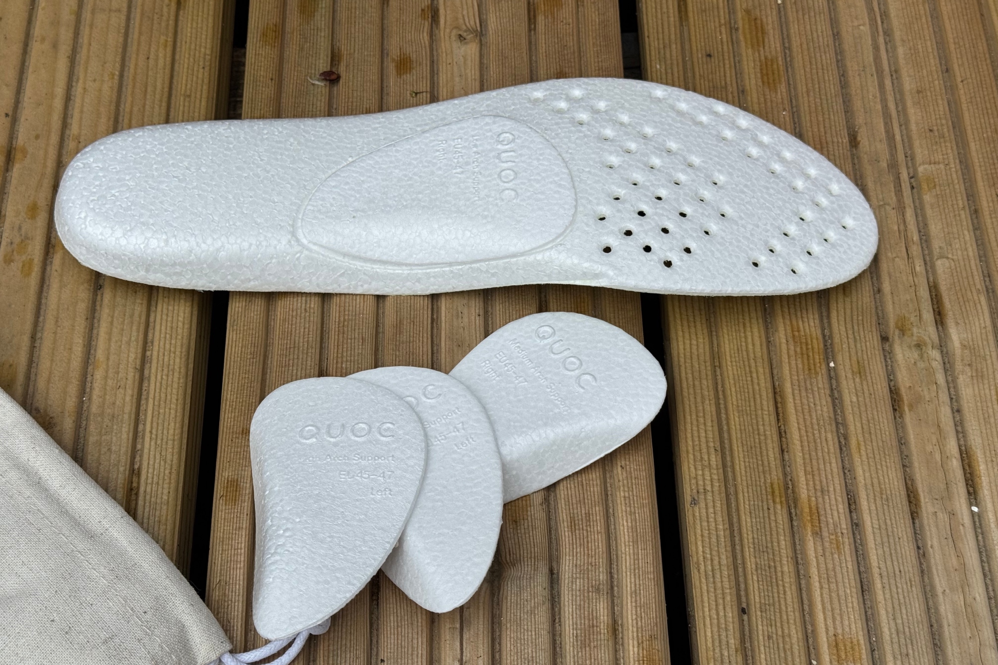 The inner sole options of the MAAP x QUOC M3 shoes
