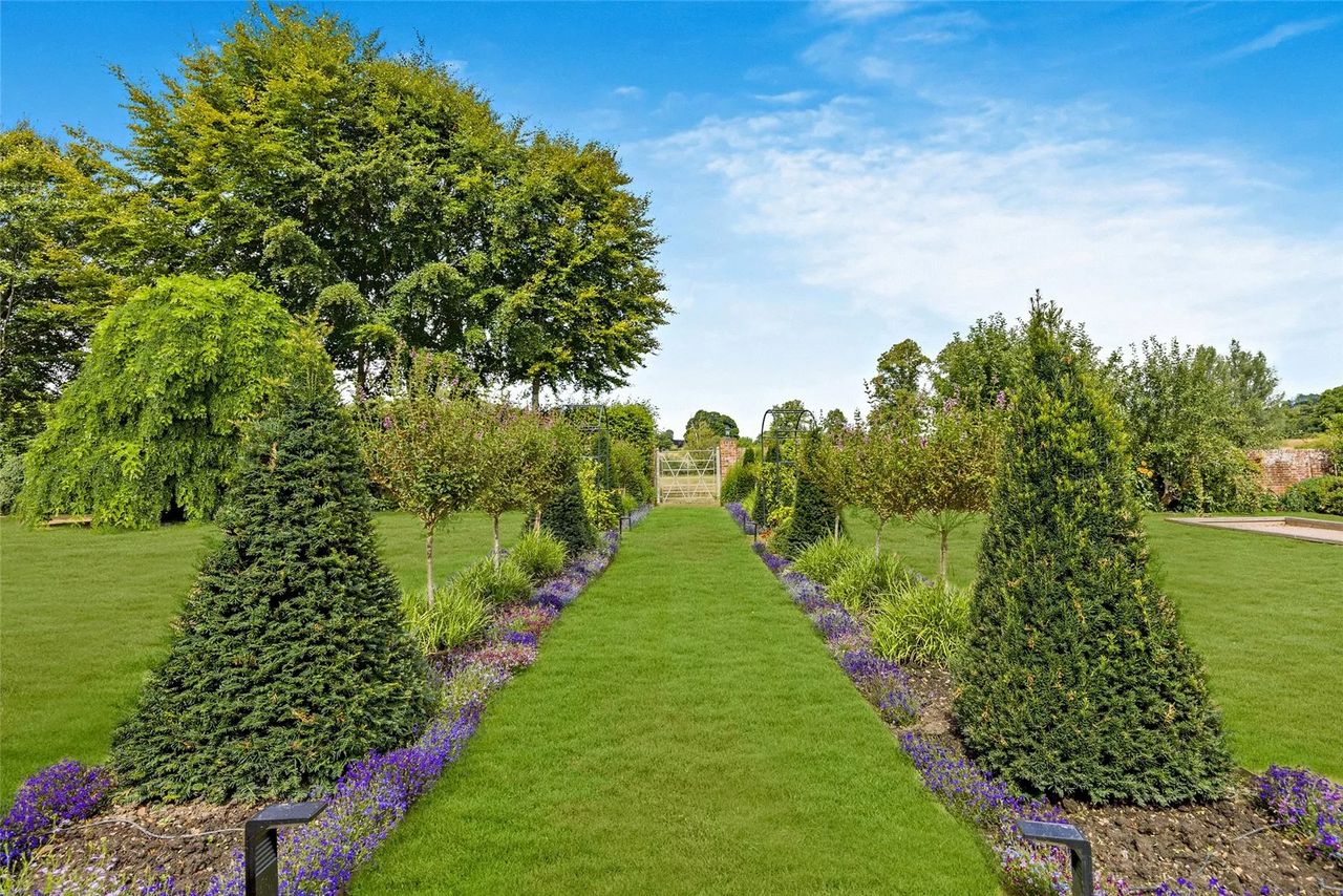 Inleaze House, Hungerford Park, Hungerford, Berkshire