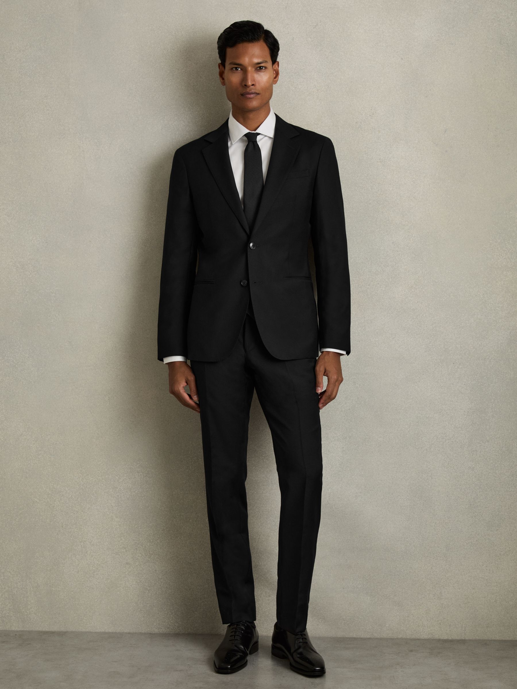 Slim-Fit Single Breasted Wool Suit Jacket in Black