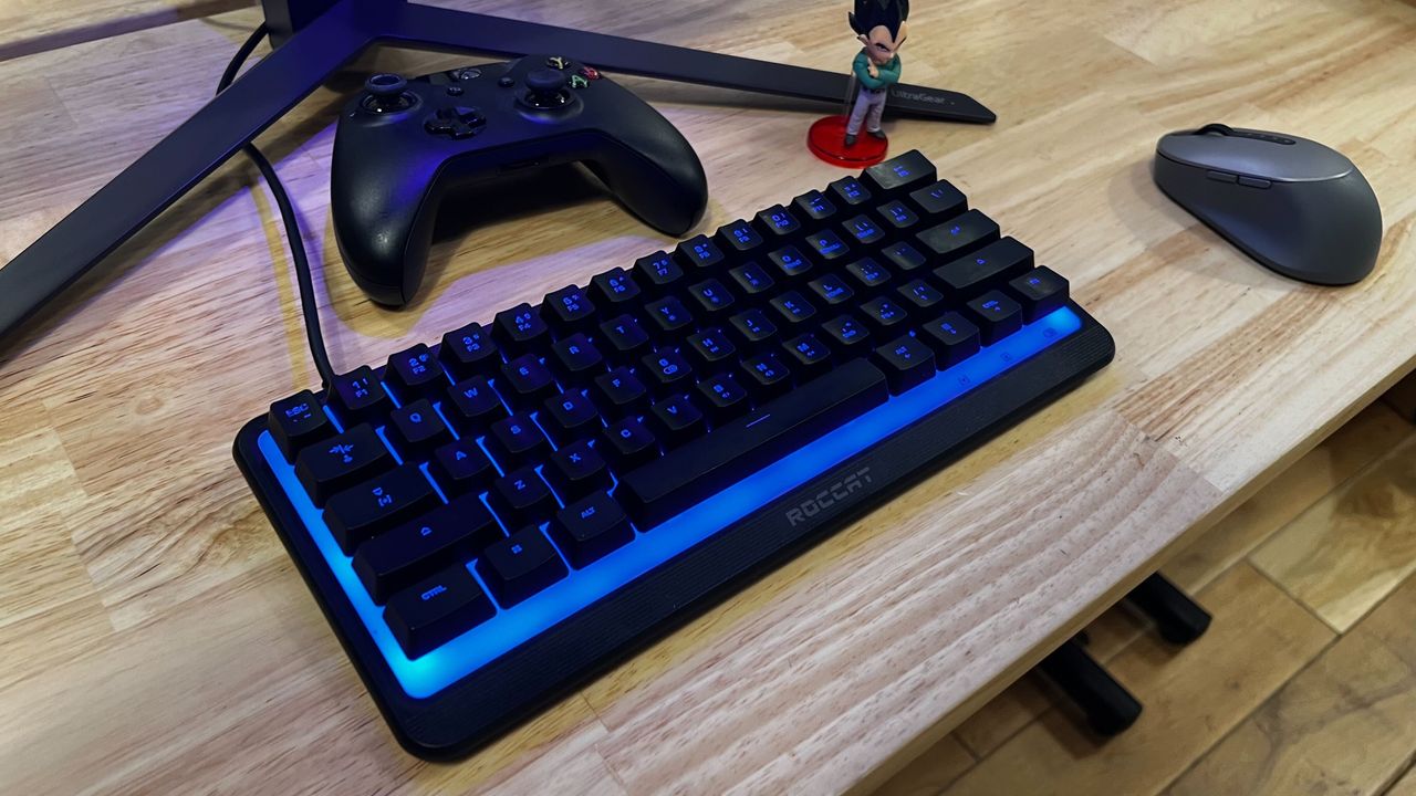 Roccat Magma Mini keyboard on desk.