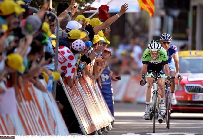 Laurens ten Dam (Belkin) comes to the line