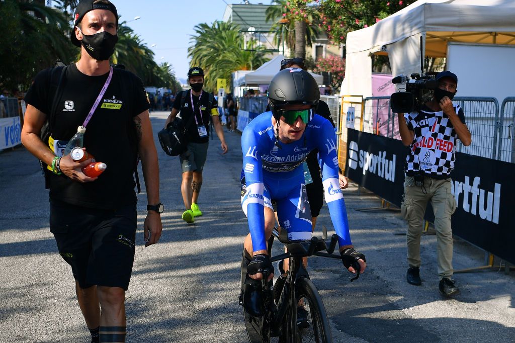 SAN BENEDETTO DEL TRONTO ITALY SEPTEMBER 14 Arrival Simon Yates of The United Kingdom and Team MitcheltonScott Blue Leader Jersey Soigneur during the 55th TirrenoAdriatico 2020 Stage 8 a 101km Individual Time Trial in San Benedetto del Tronto ITT TirrenAdriatico on September 14 2020 in San Benedetto del Tronto Italy Photo by Justin SetterfieldGetty Images