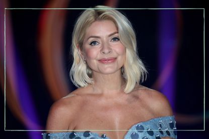 Why has Holly quit This Morning as illustrated by Holly Willoughby at the photocall for the set of Dancing on Ice.