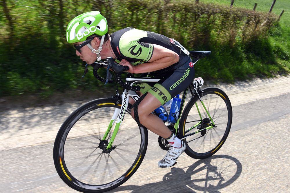 Alex Howes (Cannondale Garmin) descending