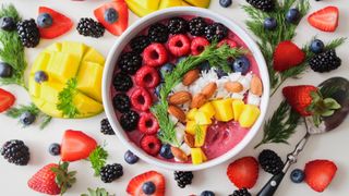 how to lower cholesterol: fruit bowl
