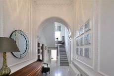 25, Royal Crescent , Hallway