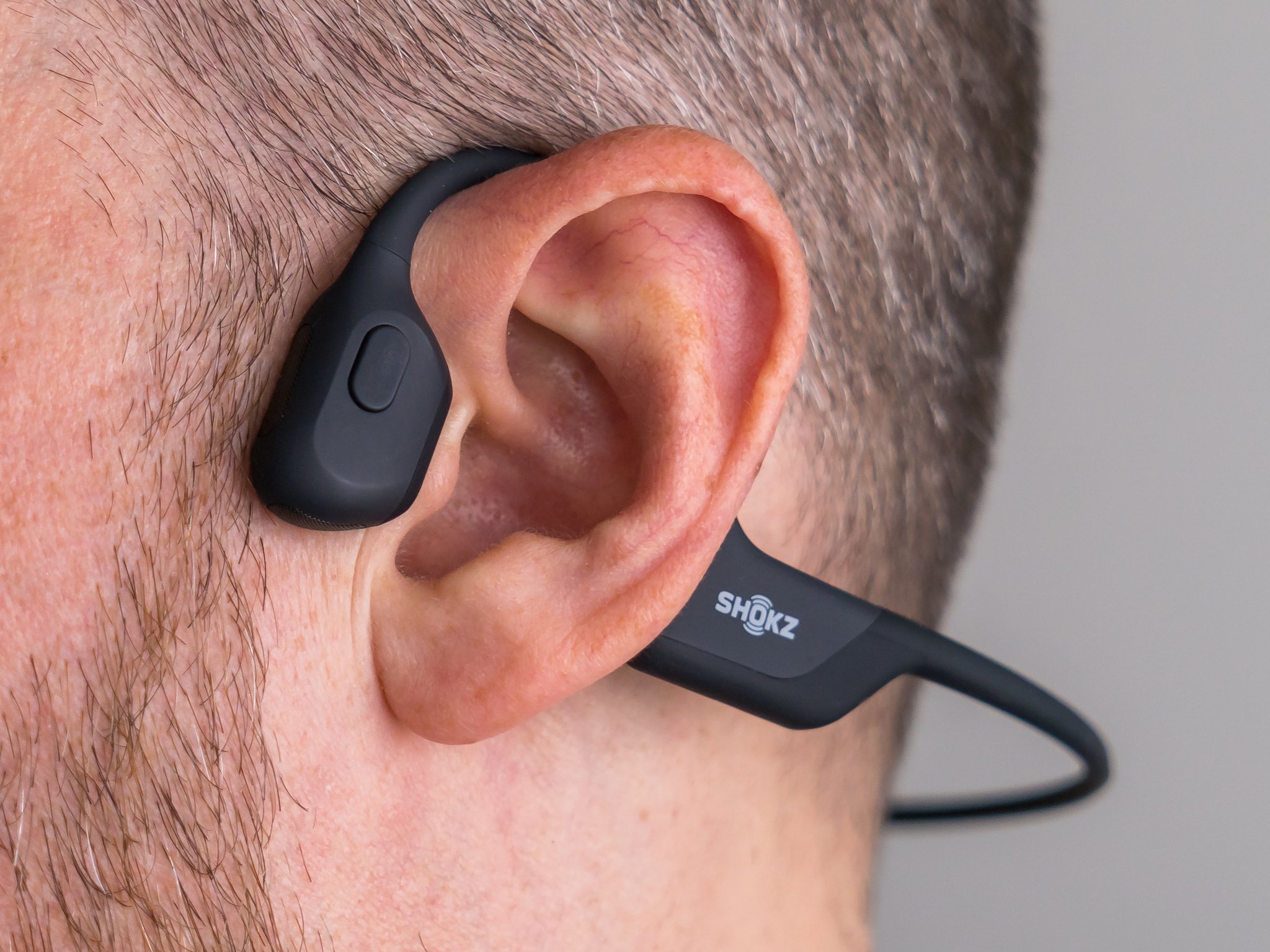 オーディオ機器 イヤフォン Shokz OpenRun Pro review: Bone conduction headphones done right 