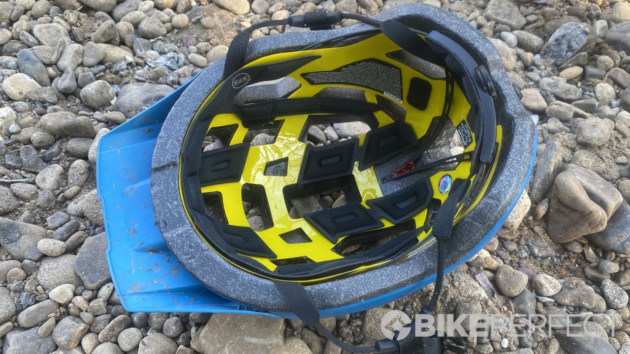 Mavic Deemax MIPS helmet