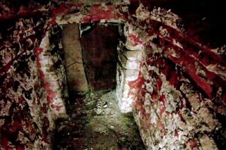 Micro-camera Provides First Peek Inside Mayan Tomb