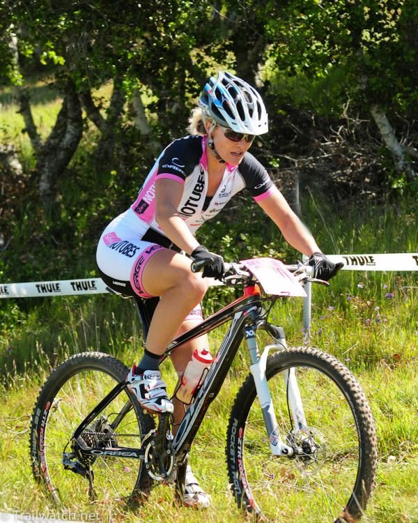 Zephanie Blasi (NoTubes) on one of the few flat sections of the course