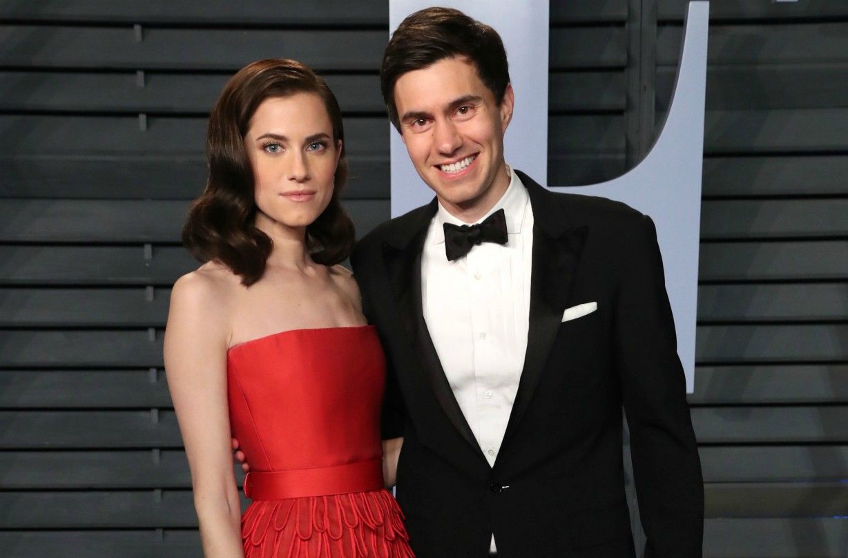 Allison Williams confirms split Ricky Van Veen