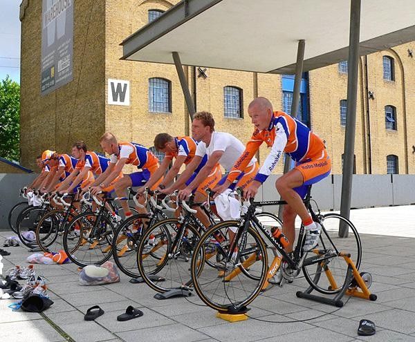 Rabobank heads out on a 'team training ride'