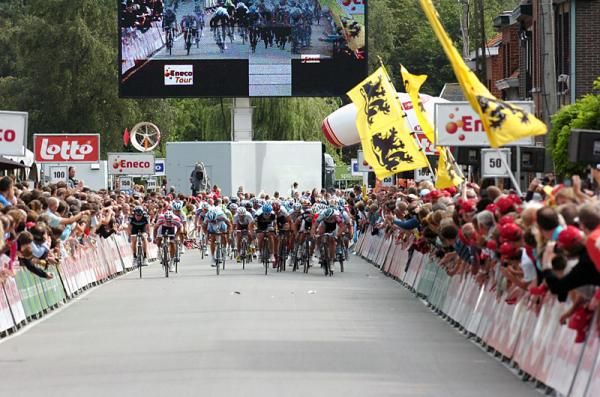 The sprint is on with 100 metres remaining in stage 2 of the Eneco Tour.