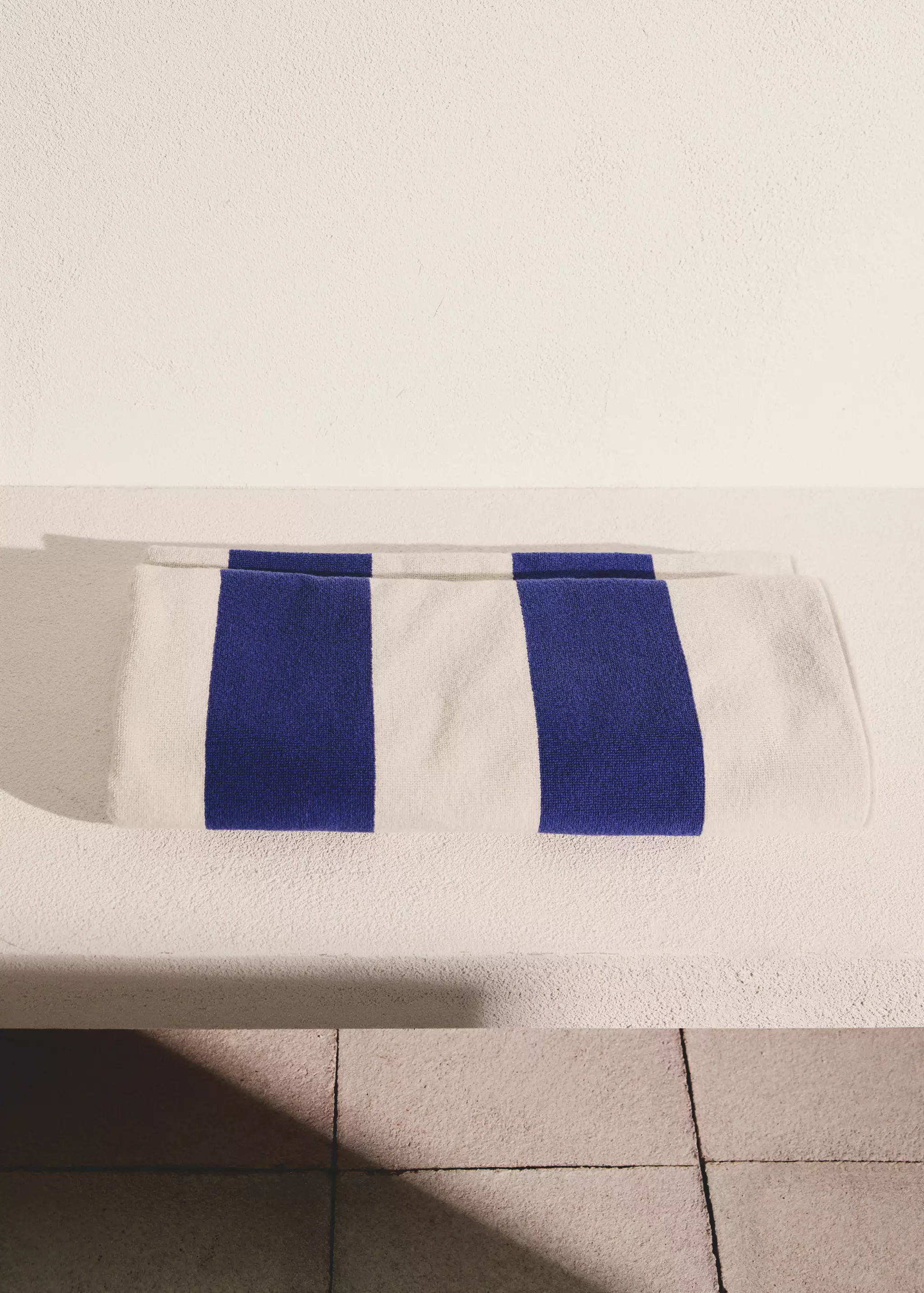 Cotton Terry Beach Towel With Stripes - Home | Mango United Kingdom