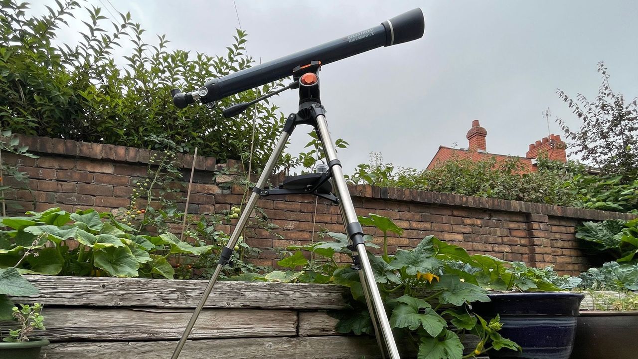 The Celestron AstroMaster 70AZ an affordable telescope for studying