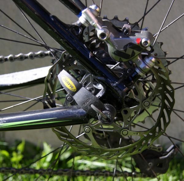 Bishop runs the standard 140mm rear rotor, with a 160mm up front.