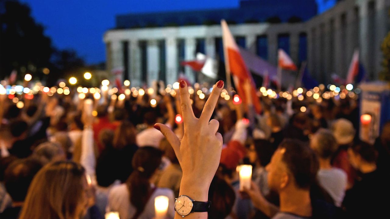 Protests have taken place outside the Supreme Court in protest at judicial reforms