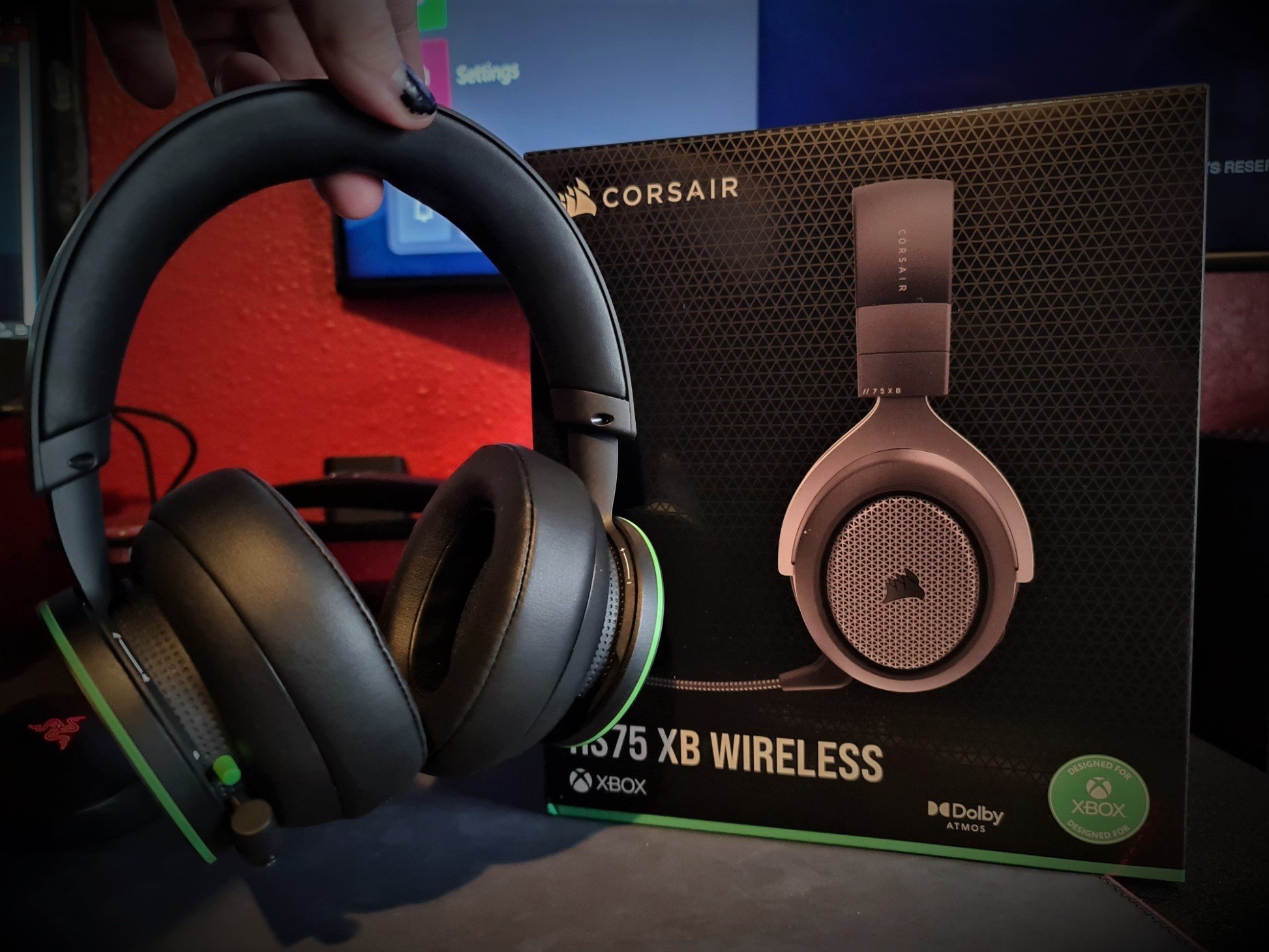 Evolueren klep karakter Xbox Wireless Headset vs. Corsair HS75 XB: Dolby Atmos duel | Windows  Central
