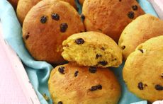 cornish-saffron-buns