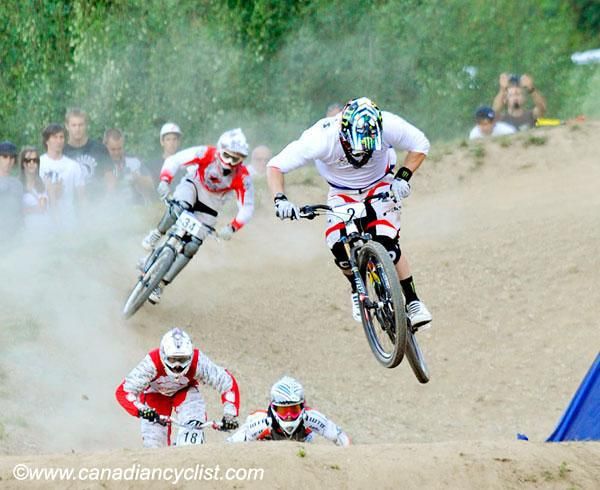 Jared Graves (Yeti Fox Shox Factory Race Team).