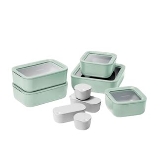 Food storage containers