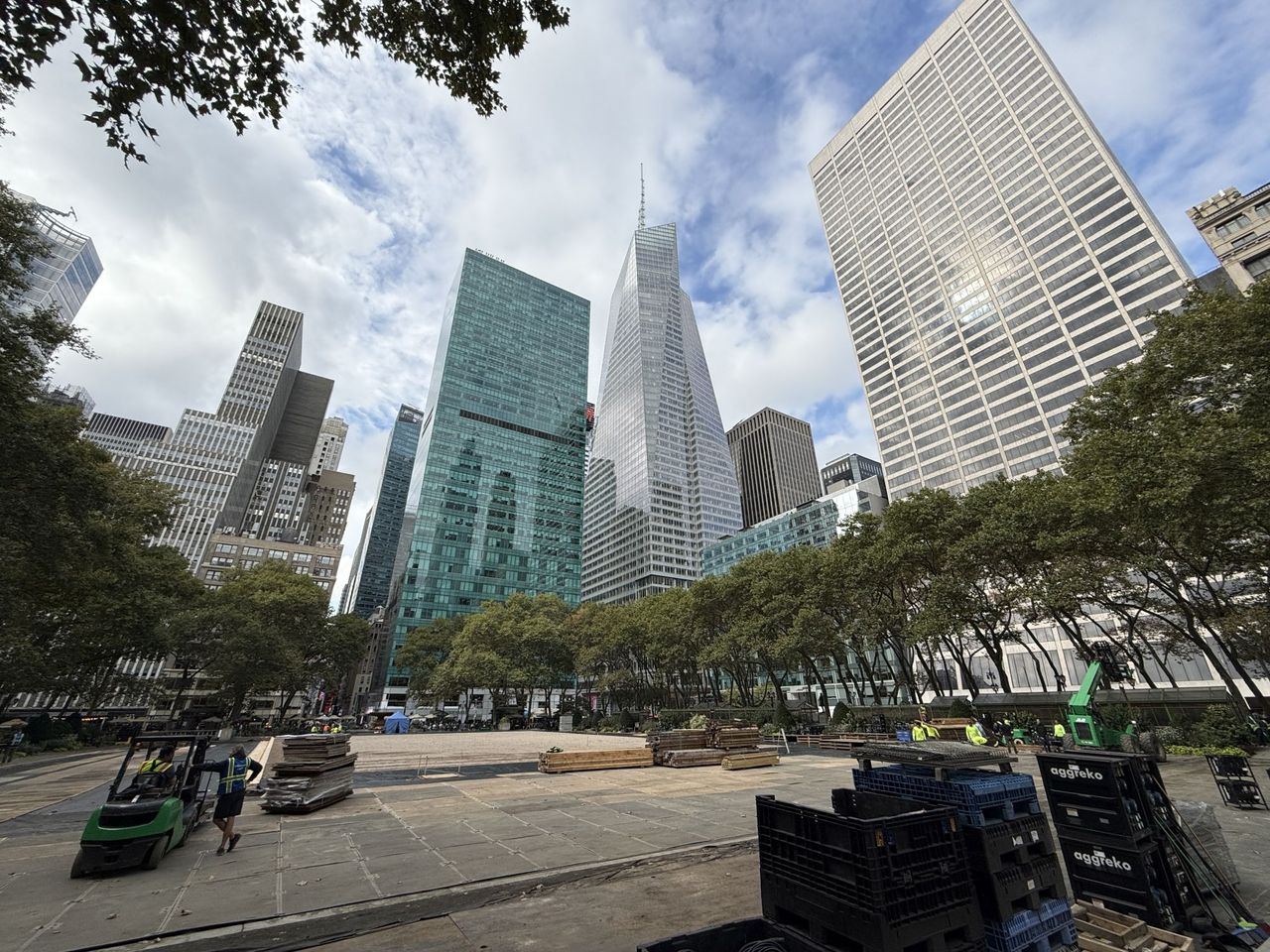 Apple iPhone 16 Pro Max Ultrawide Sample.