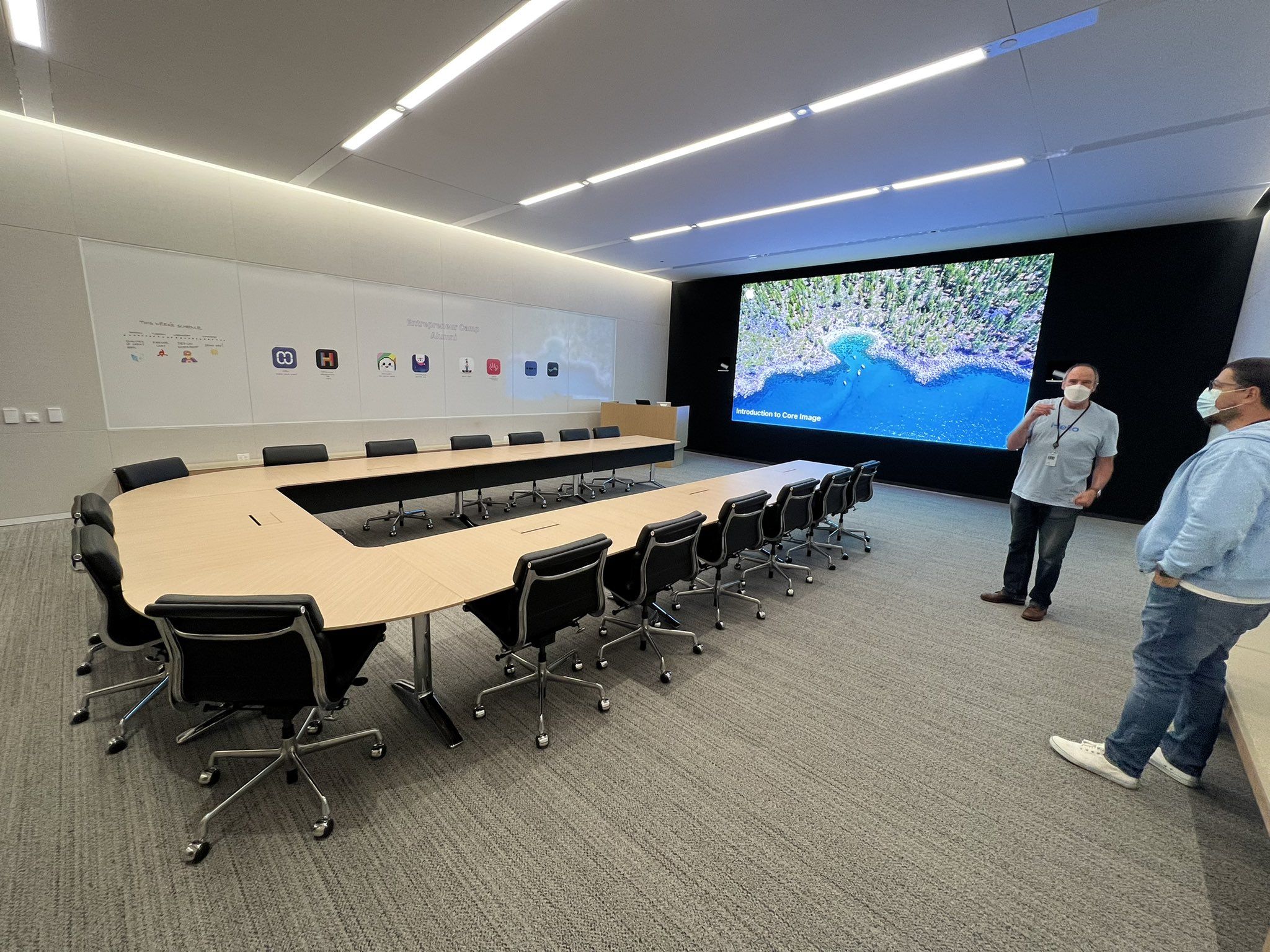 Here's a look inside the new Apple Developer Center at Apple Park | iMore