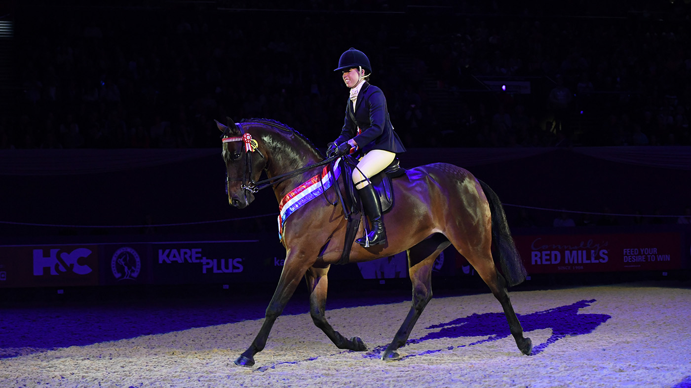 Carmens Novello and Lucy Glover won the 2018 HOYS part-bred class, this year officiated by HOYS judge Clare Dew