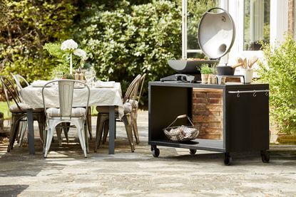 Outdoor grill ideas: 11 tempting designs for cooking up a storm in your ...