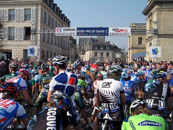 Start line of the 105th Paris-Roubaix.