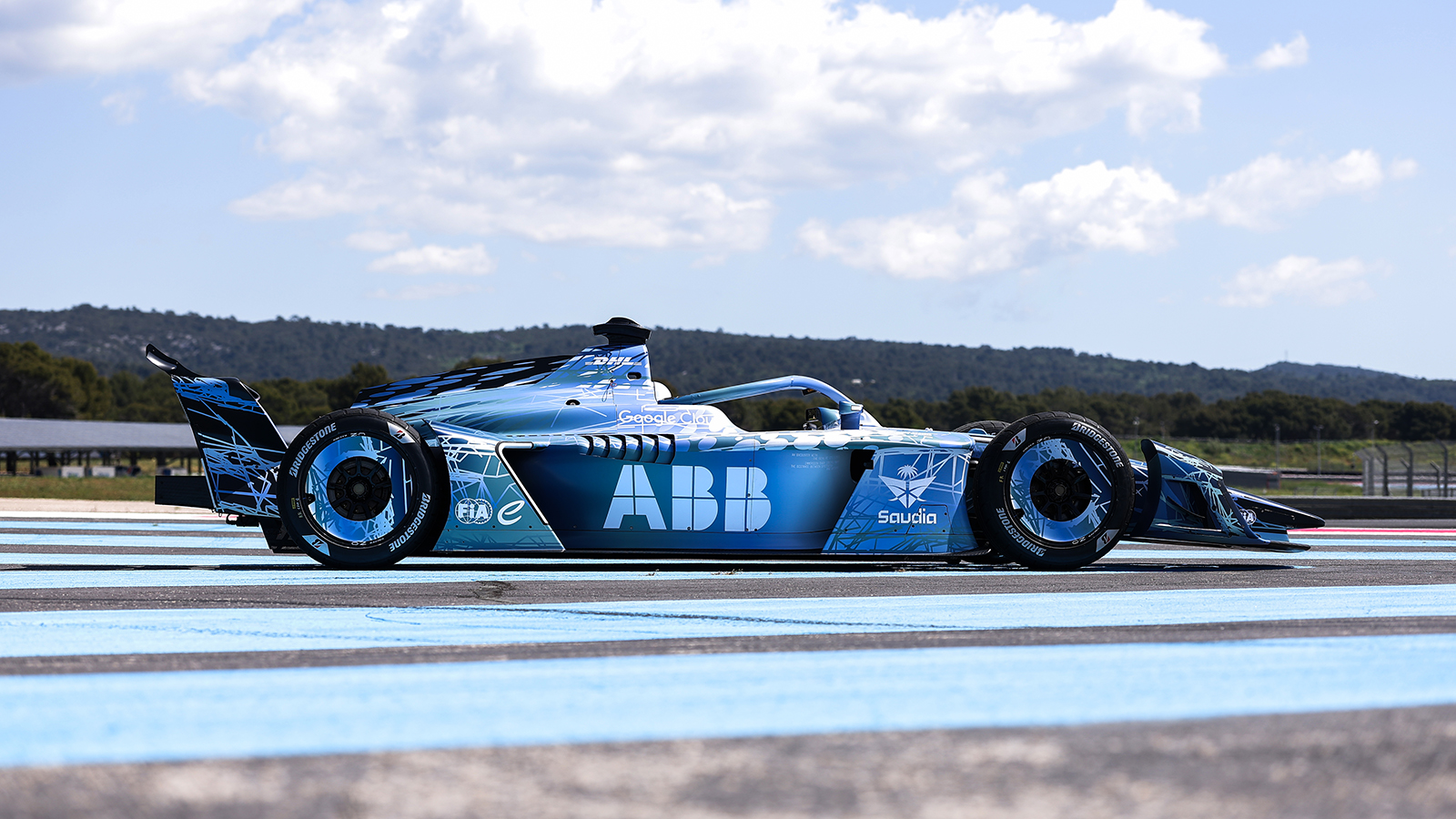 Formula E&amp;rsquo;s GEN4 car on a race track