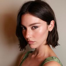 Gracie Abrams with bob haircut