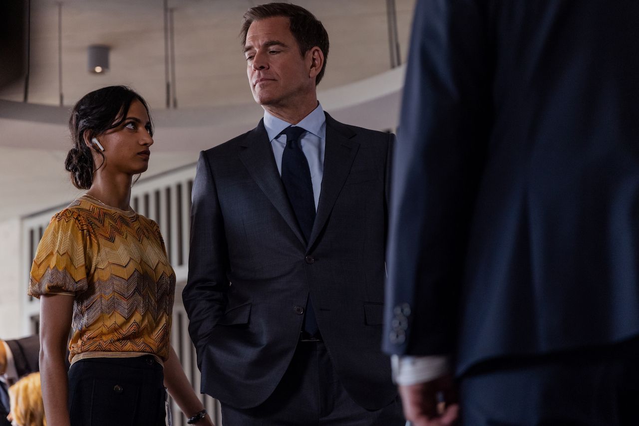 Tony DiNozzo standing next to Claudetter in NCIS: Tony &amp; Ziva