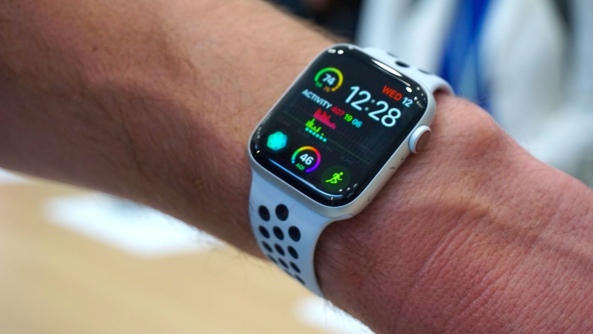 Apple watch 4 сравнение