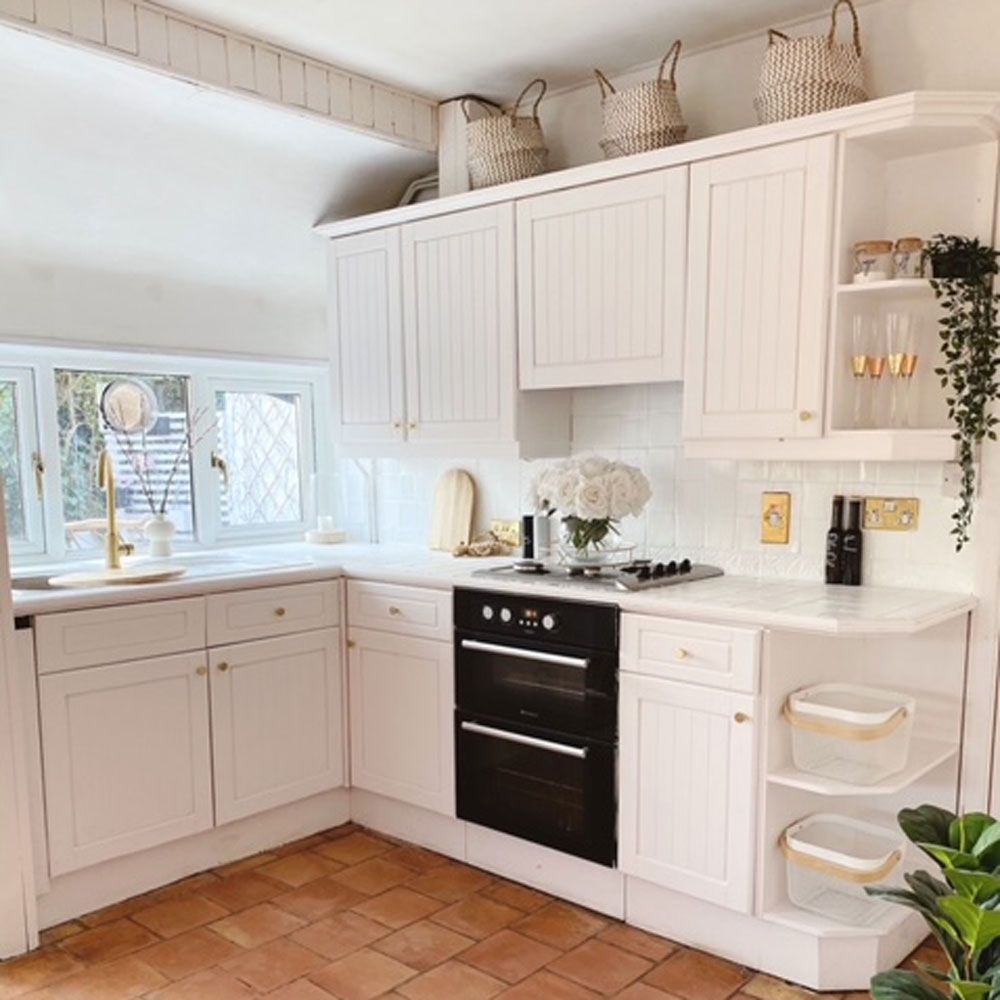 This stunning white kitchen makeover cost just £100 | Ideal Home