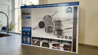 Ninja ZeroStick Pan Set box