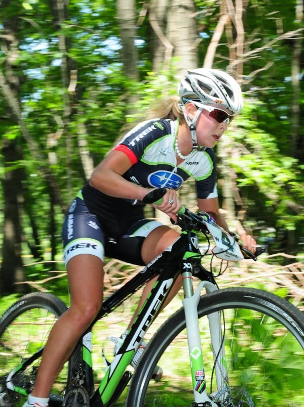 Emily Batty (Subaru-Trek) came slightly unglued from Georgia Gould (Luna) and Lea Davison (Specialized)
