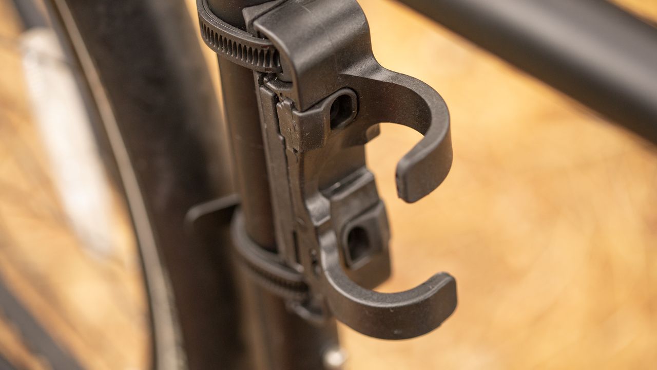 Litelok x1 bike lock twist and lock mount