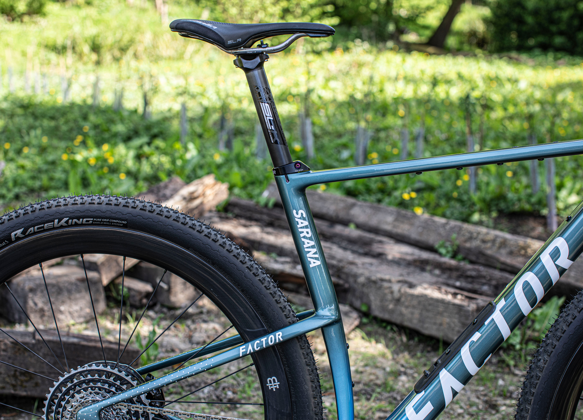 Factor Sarana gravel bike