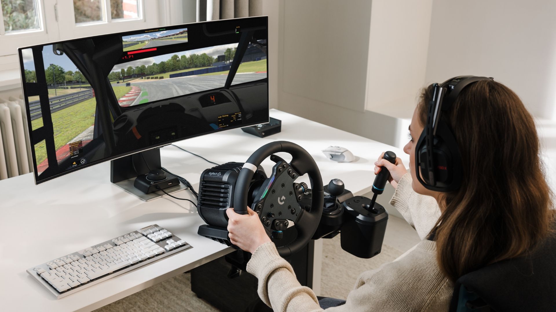 Logethic Racing Set Logitech G launches RS50 racing sim products, including an all-new ...